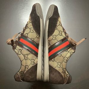 Size 37 canvas and suede sneakers